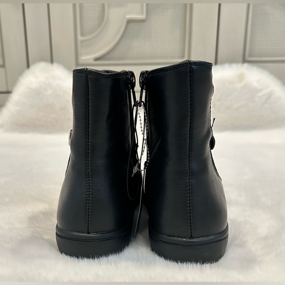 Flex Step Alison Women's Black Faux Leather Ankle Boots Side Zip - Picture 3 of 6